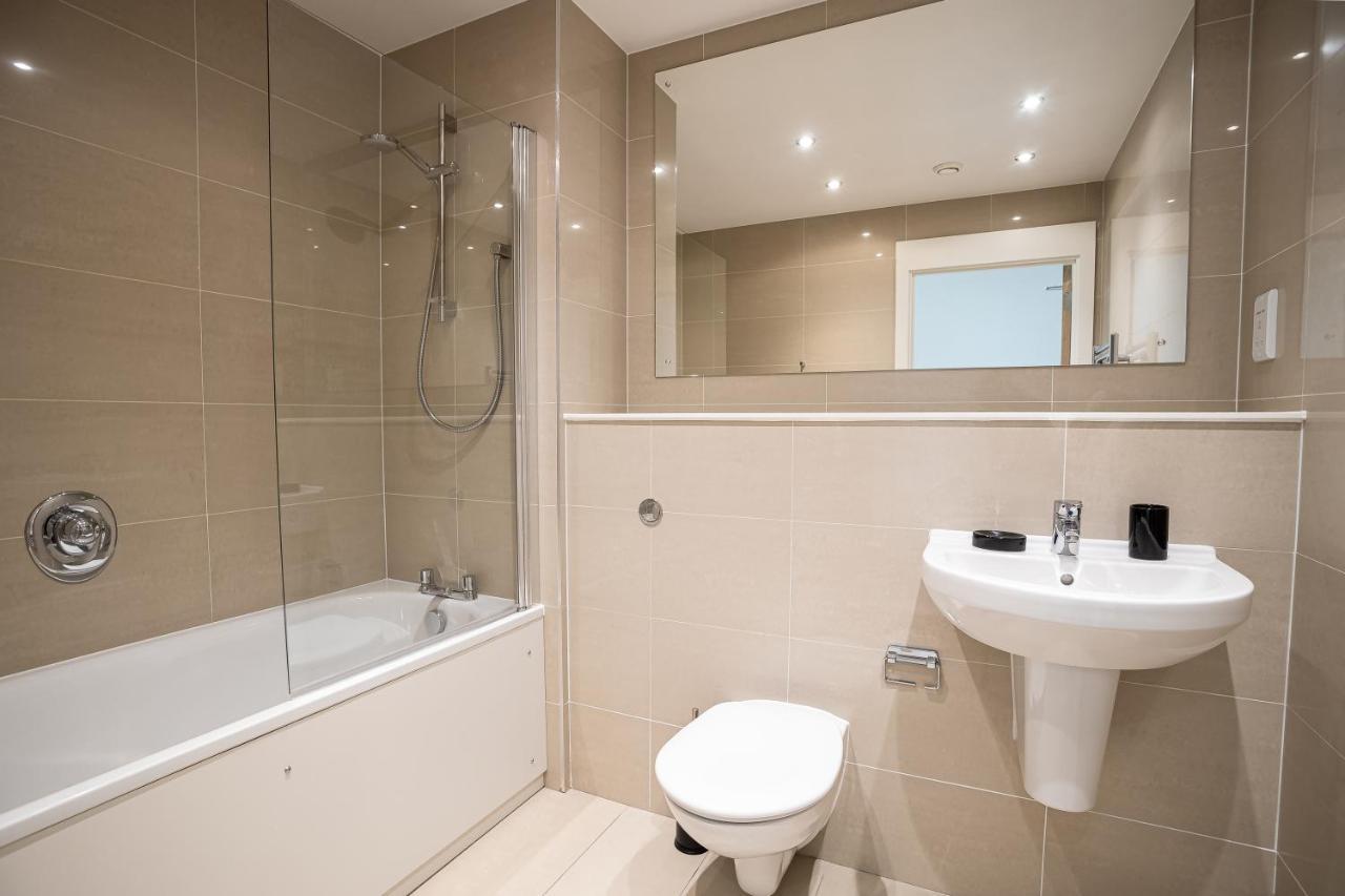 Luxe Apartments Bracknell Near Ascot, Legoland, Windsor, Lexicon - Free Parking & Gym المظهر الخارجي الصورة
