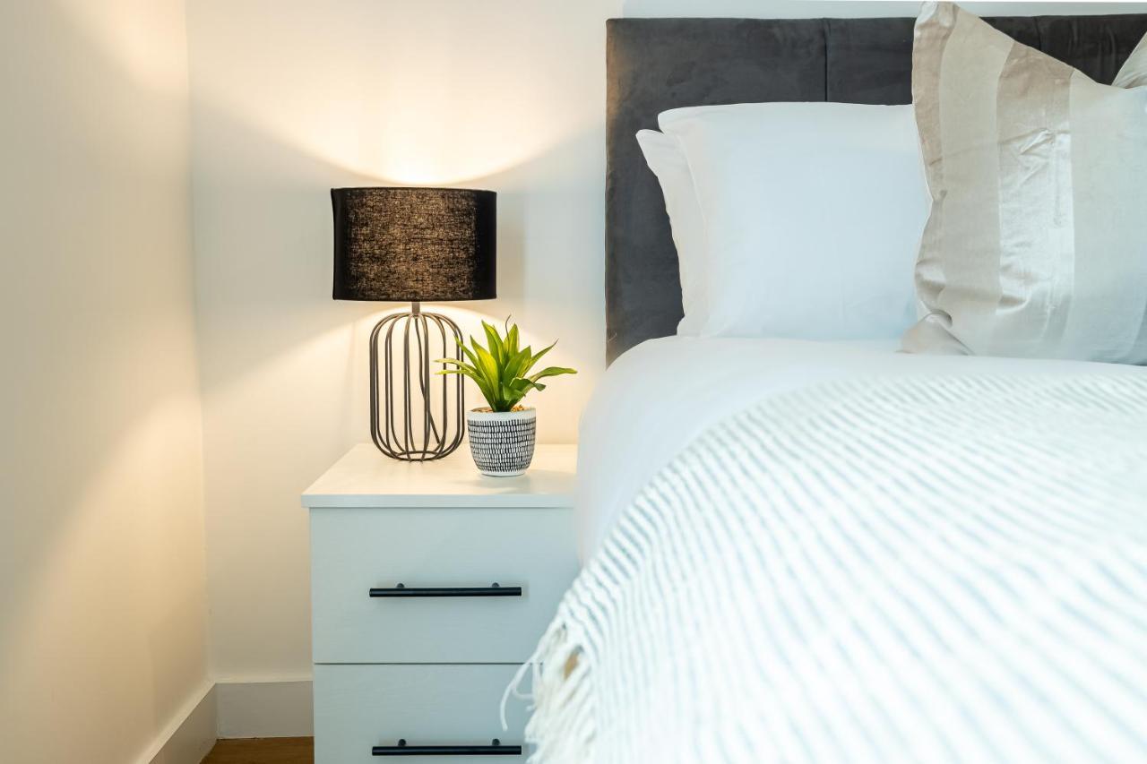 Luxe Apartments Bracknell Near Ascot, Legoland, Windsor, Lexicon - Free Parking & Gym المظهر الخارجي الصورة